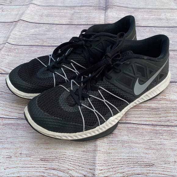 Nike Other - Nike Men’s Training Sneakers Black White Sz 10